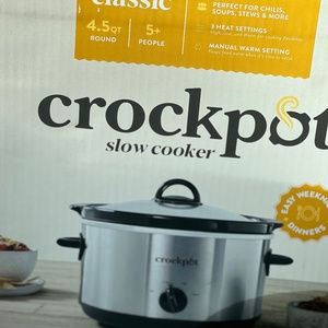 Crock pot slow cooker